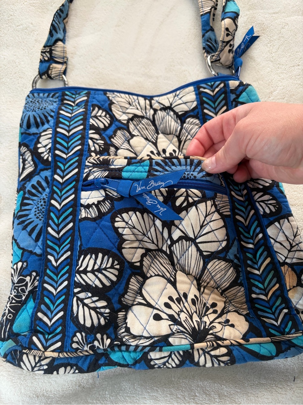 Vera Bradley Blue and White Floral Crossbody with Navy Accents - Picture 2 of 5
